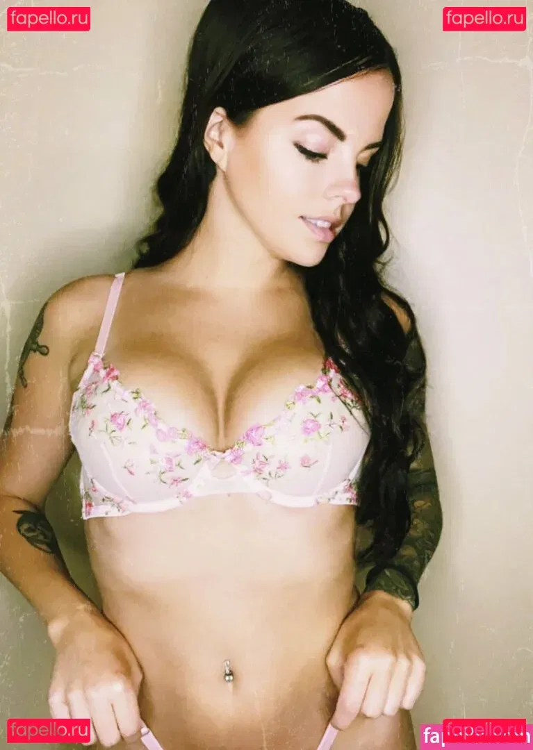 ItzKelllz Onlyfans Photo Gallery 