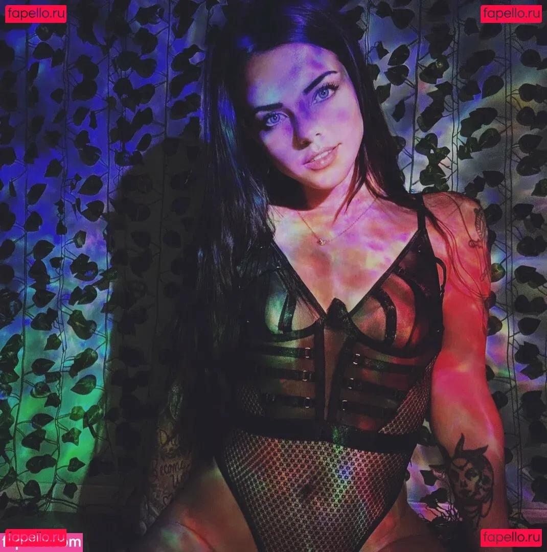 ItzKelllz Onlyfans Photo Gallery 