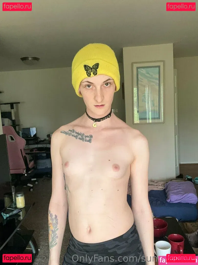 sunnyyy.cat Onlyfans Photo Gallery 