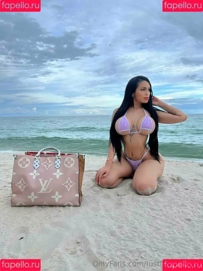 lustful_modest Onlyfans Photo Gallery 
