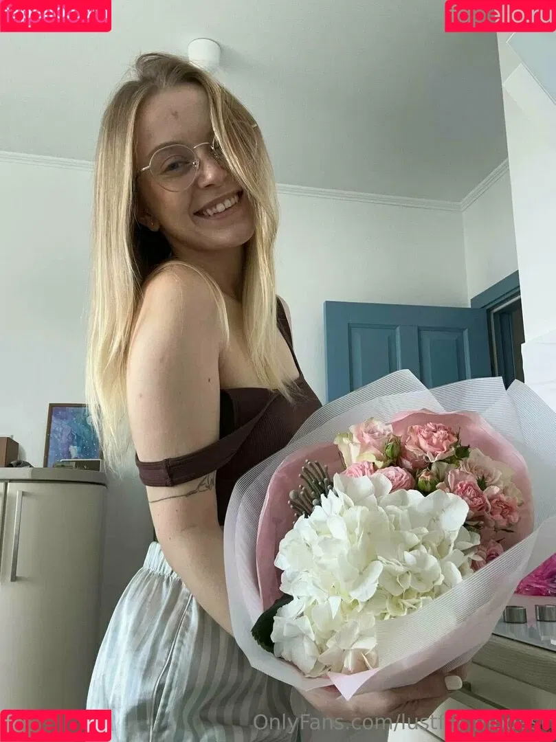 lustful_modest Onlyfans Photo Gallery 
