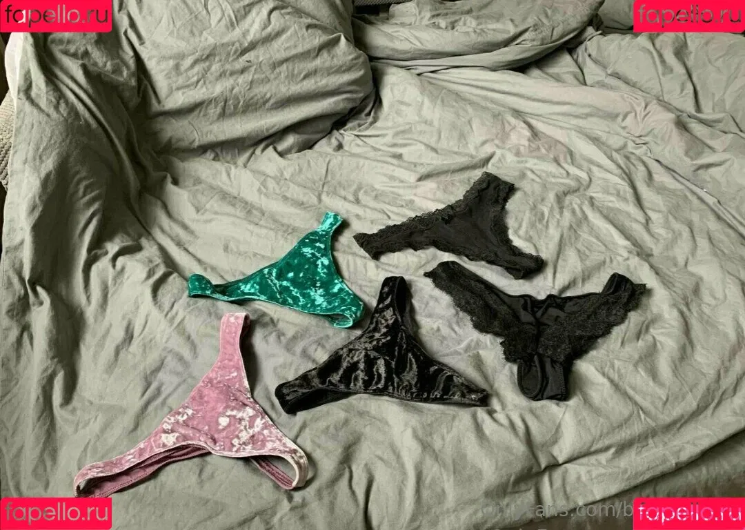 bebitalovee Onlyfans Photo Gallery 