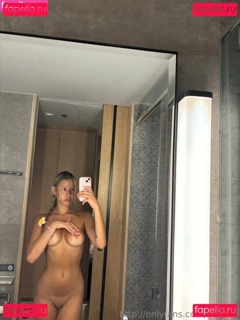 onlyyumi Onlyfans Photo Gallery 