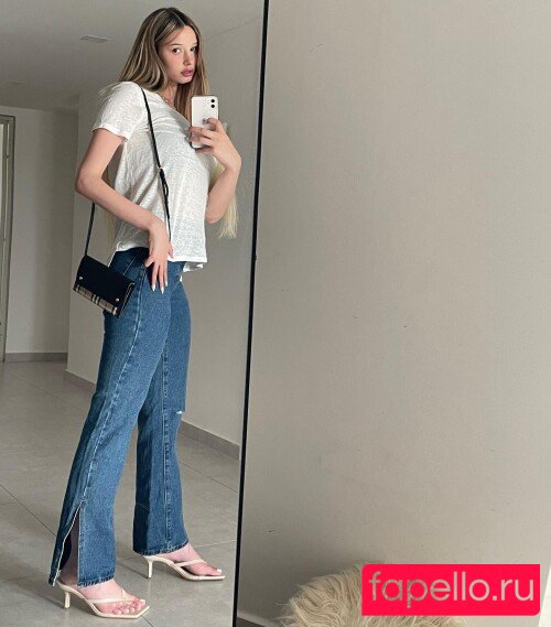 onlyyumi Onlyfans Photo Gallery 