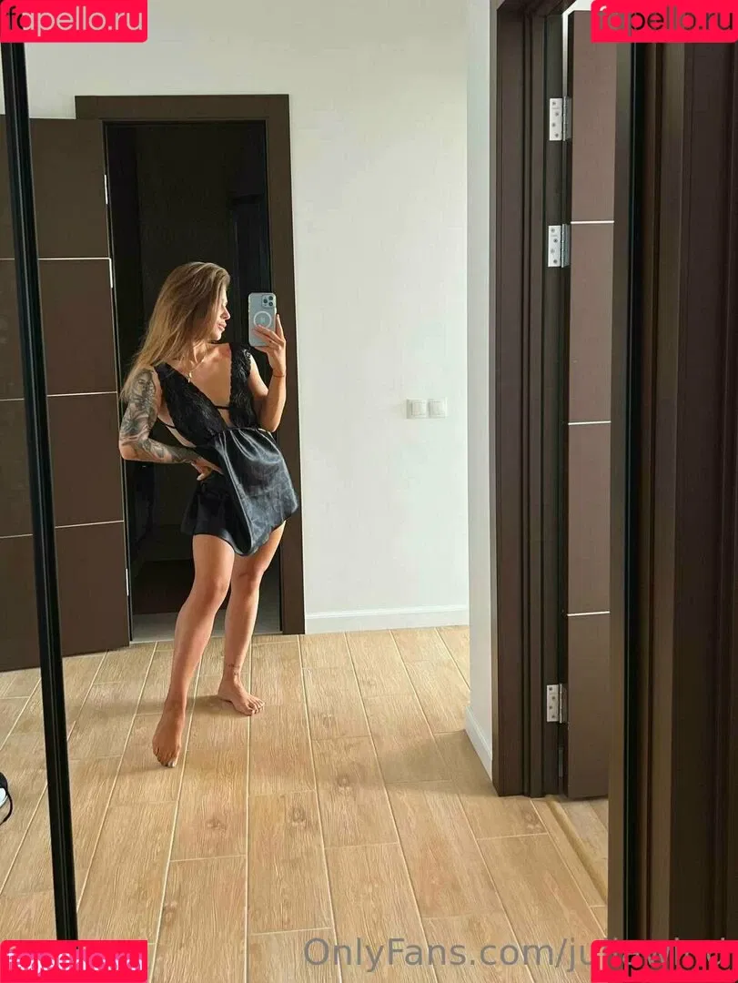 juliawind Onlyfans Photo Gallery 