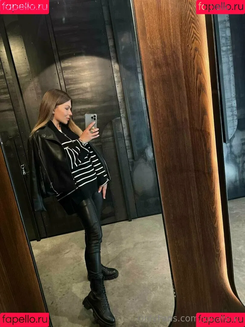 juliawind Onlyfans Photo Gallery 