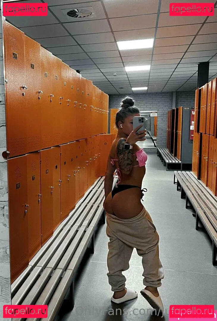 juliawind Onlyfans Photo Gallery 