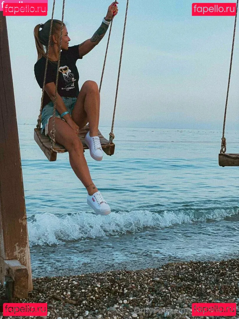 juliawind Onlyfans Photo Gallery 