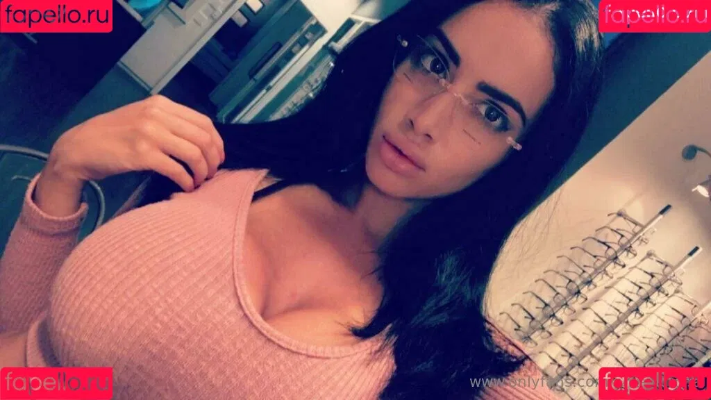 junevictoria Onlyfans Photo Gallery 