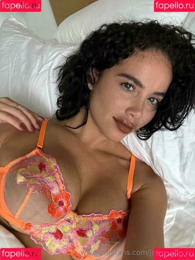 junevictoria Onlyfans Photo Gallery 