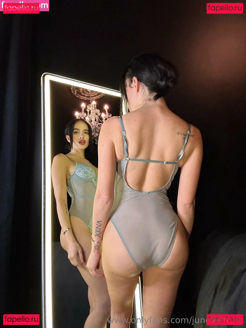 junevictoria Onlyfans Photo Gallery 