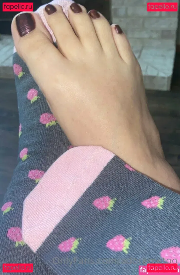 adoremetoo Onlyfans Photo Gallery 