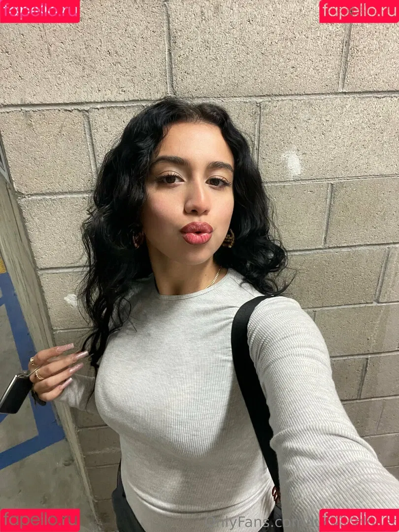 lucys_closet Onlyfans Photo Gallery 