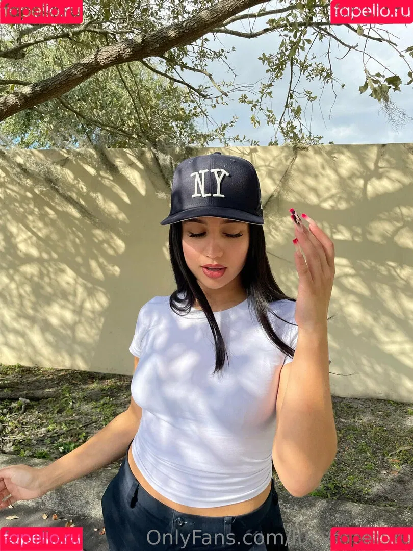lucys_closet Onlyfans Photo Gallery 