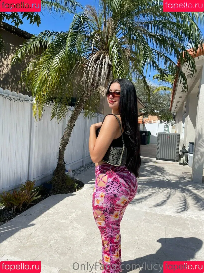 lucys_closet Onlyfans Photo Gallery 