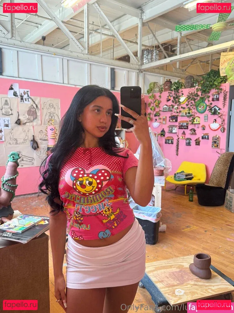 lucys_closet Onlyfans Photo Gallery 