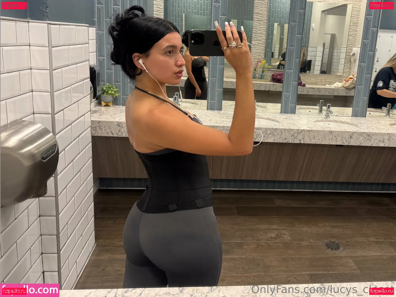 lucys_closet Onlyfans Photo Gallery 