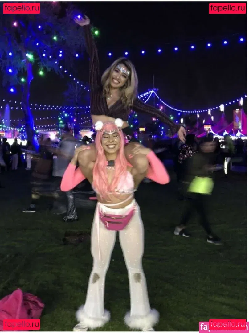 erikkalovefree Onlyfans Photo Gallery 