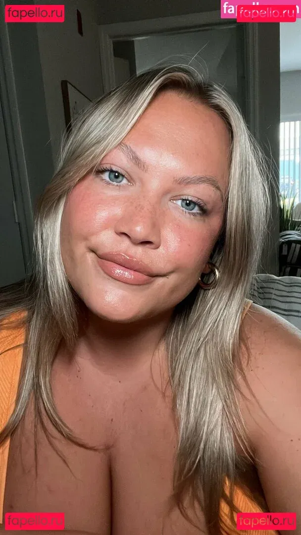 Hayden Onlyfans Photo Gallery 