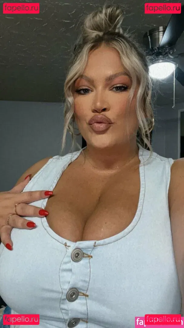 Hayden Onlyfans Photo Gallery 