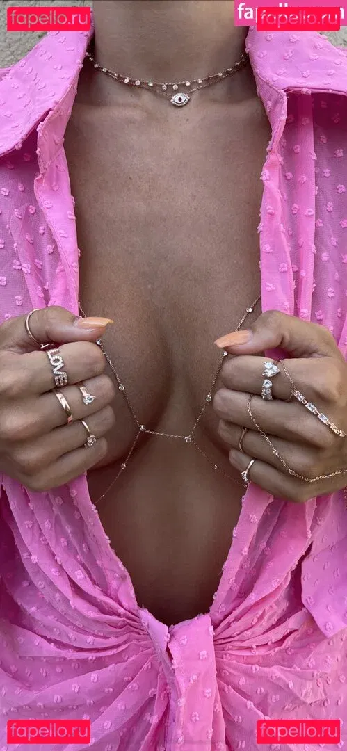 Navines Berkovich Onlyfans Photo Gallery 