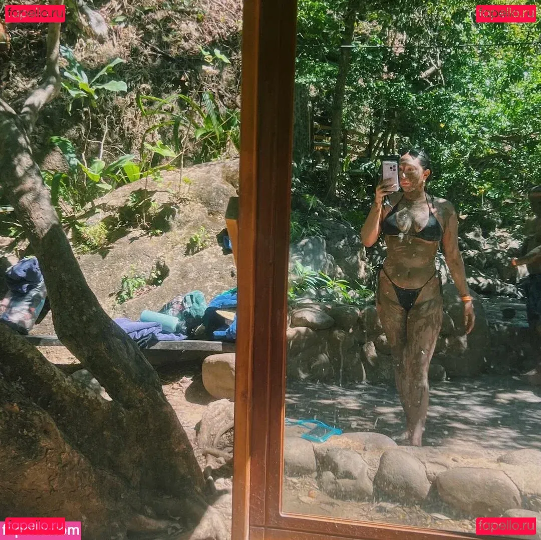 La_irais Onlyfans Photo Gallery 