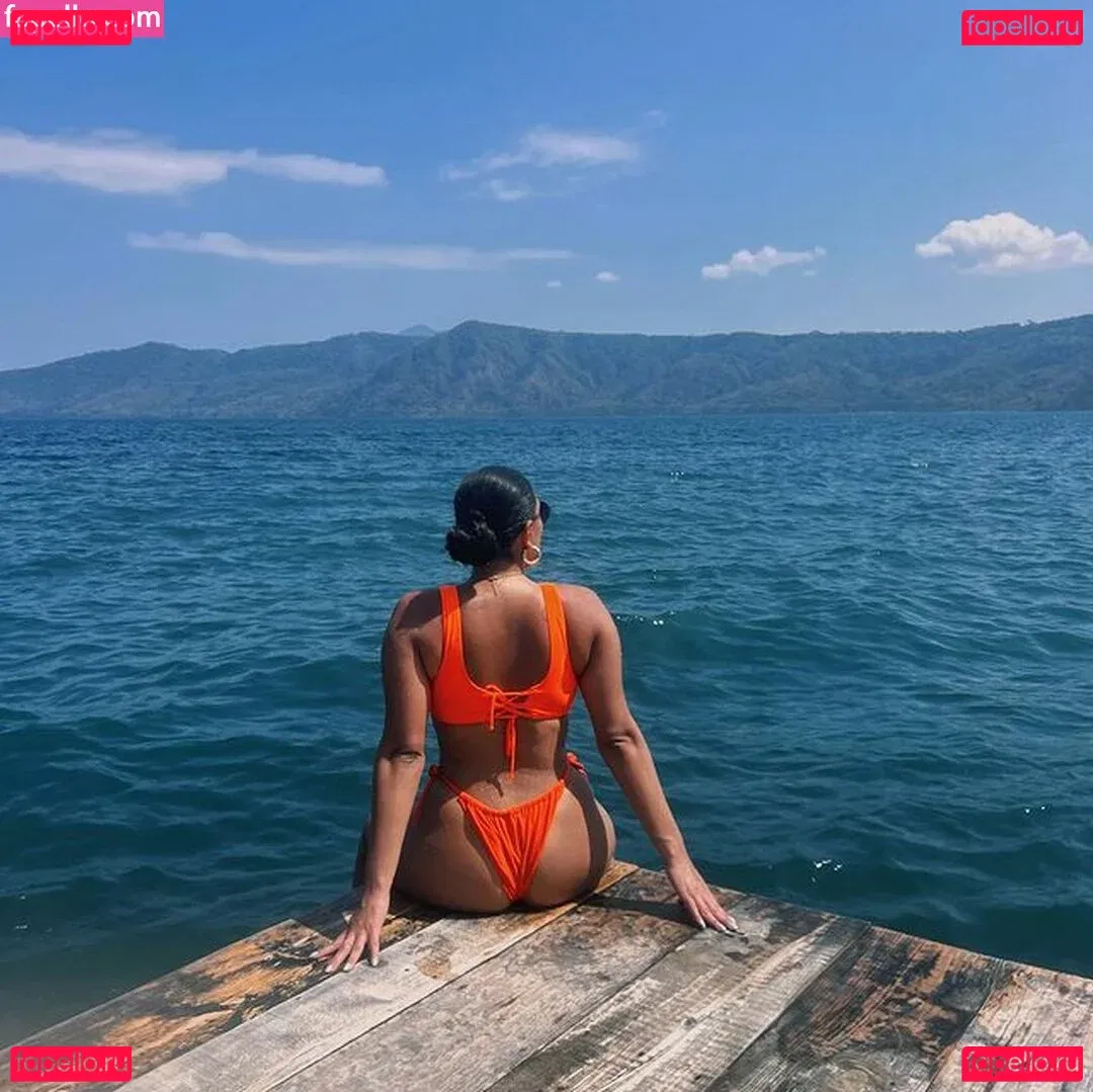 La_irais Onlyfans Photo Gallery 