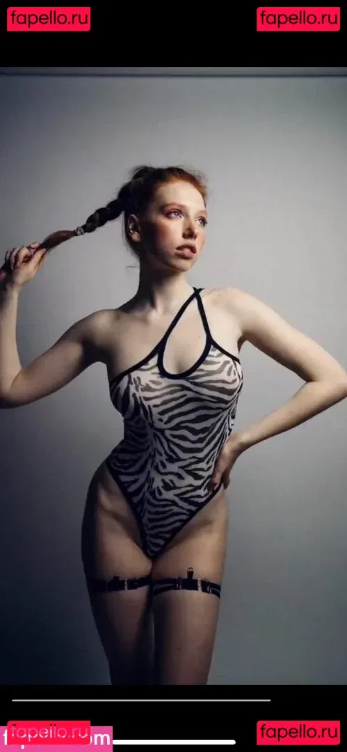 Zhenya_foxxx Onlyfans Photo Gallery 