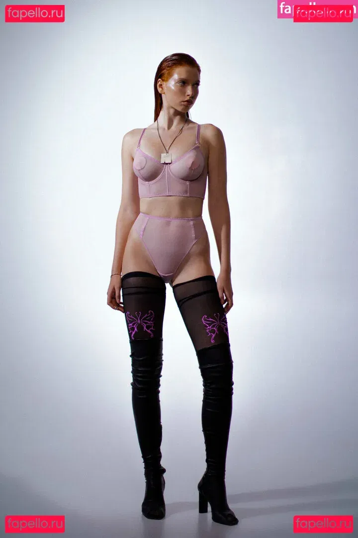 Zhenya_foxxx Onlyfans Photo Gallery 