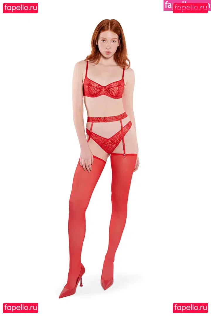 Zhenya_foxxx Onlyfans Photo Gallery 