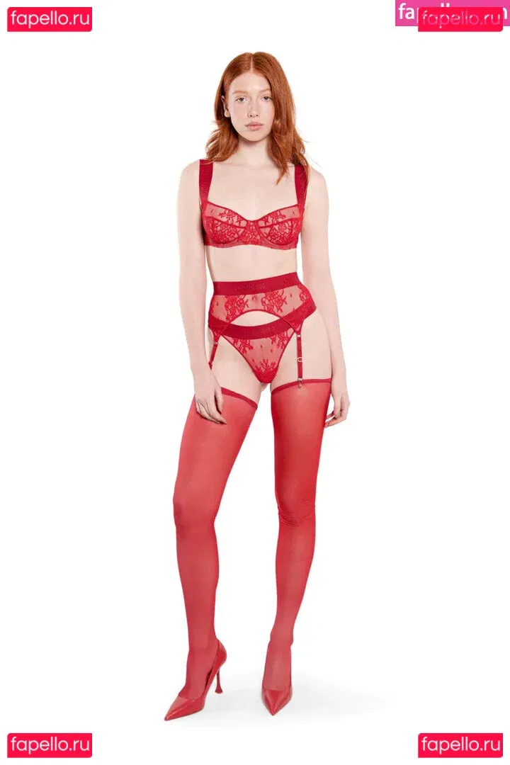 Zhenya_foxxx Onlyfans Photo Gallery 