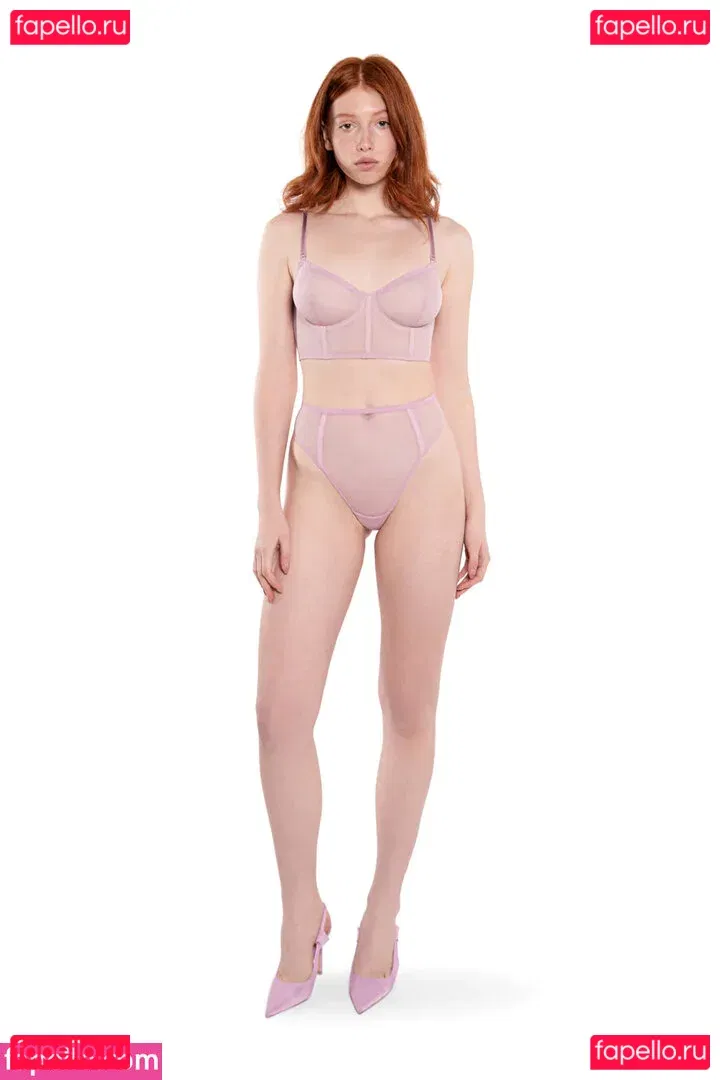 Zhenya_foxxx Onlyfans Photo Gallery 