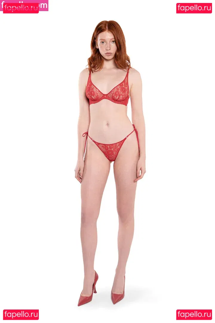 Zhenya_foxxx Onlyfans Photo Gallery 