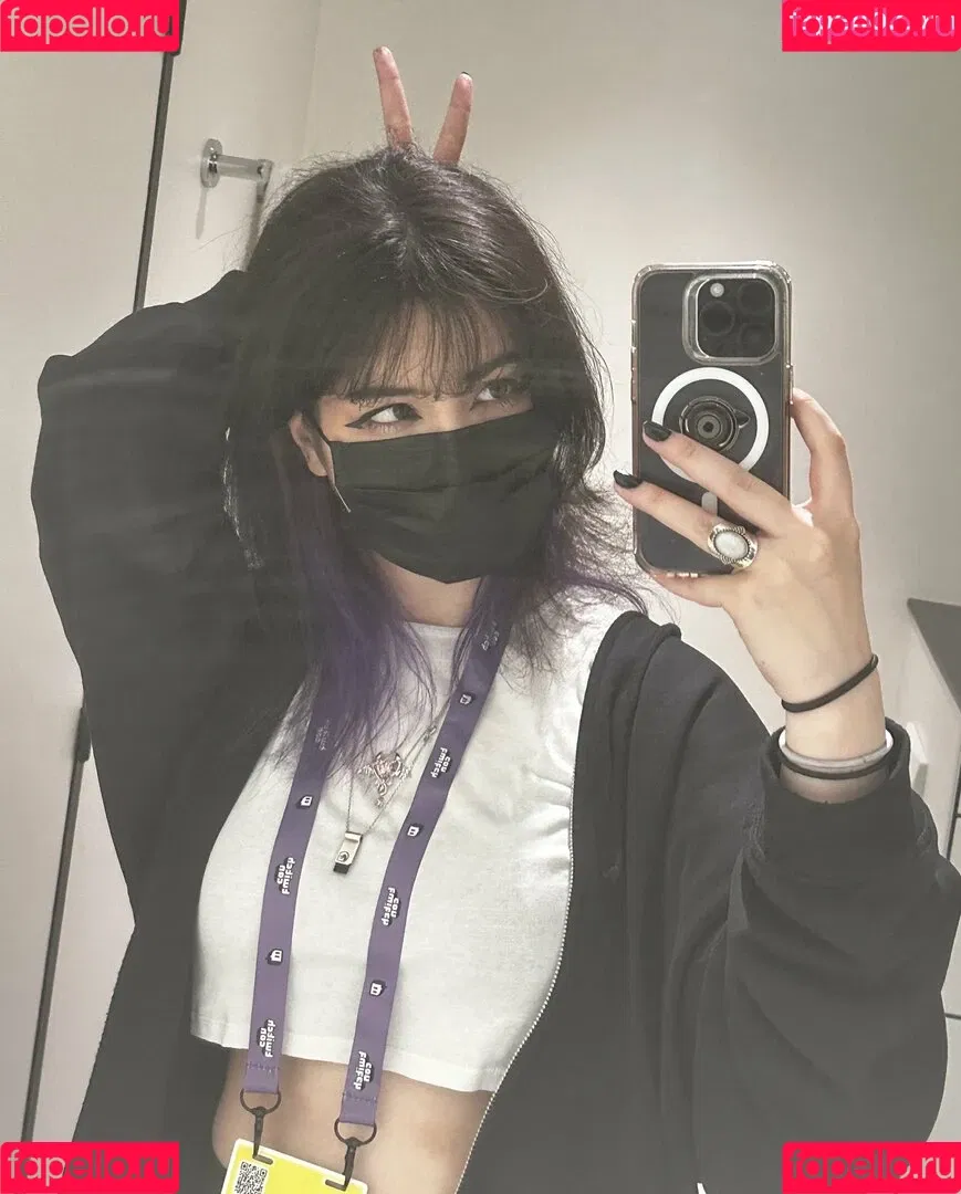 Rainhoe Onlyfans Photo Gallery 