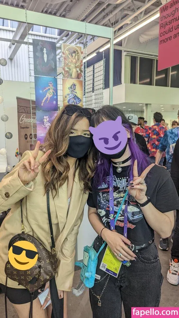 Rainhoe Onlyfans Photo Gallery 