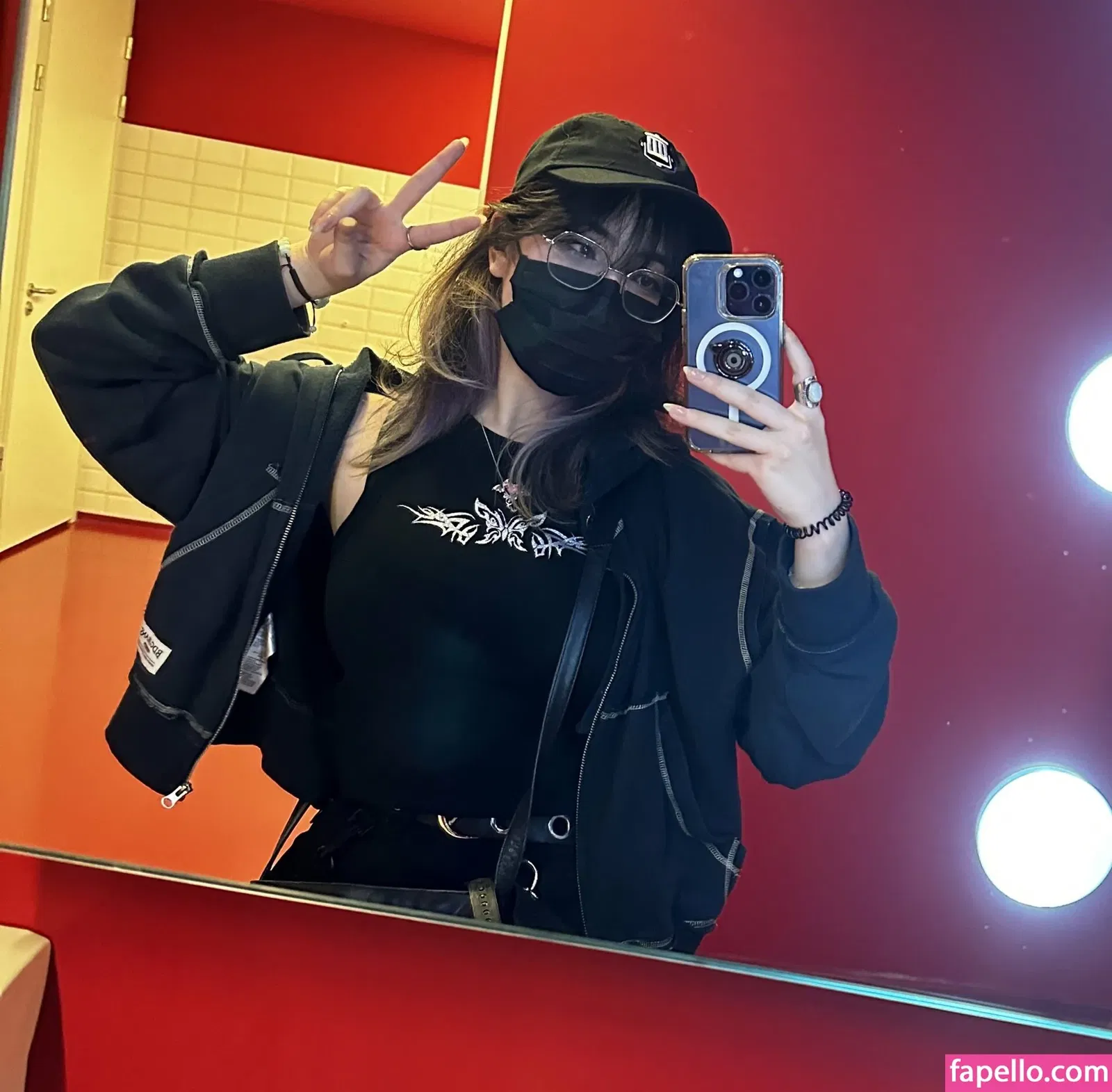 Rainhoe Onlyfans Photo Gallery 