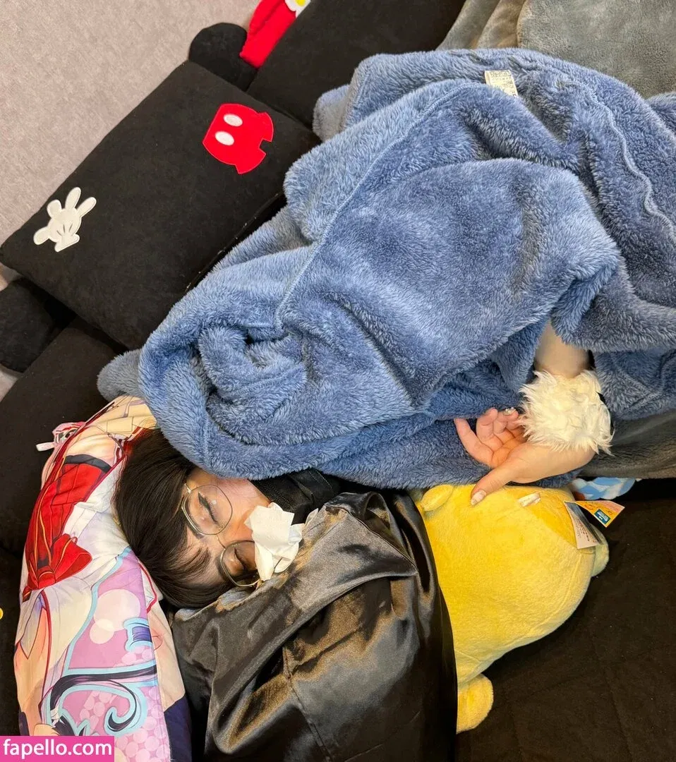 Rainhoe Onlyfans Photo Gallery 