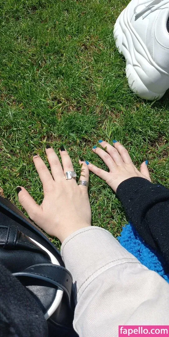 Rainhoe Onlyfans Photo Gallery 