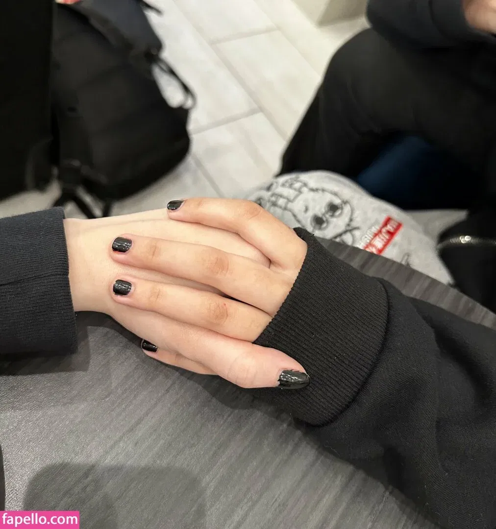 Rainhoe Onlyfans Photo Gallery 