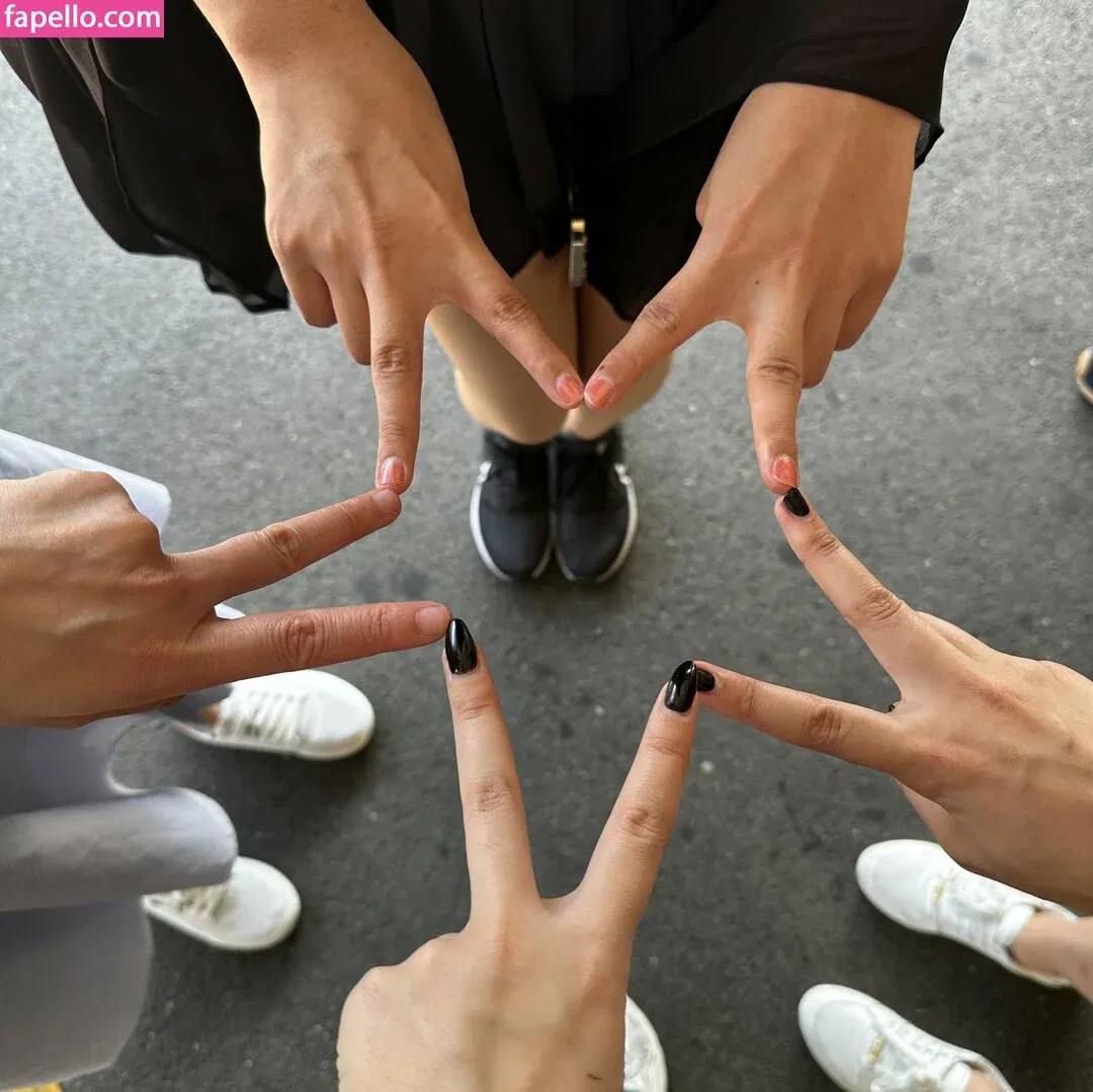 Rainhoe Onlyfans Photo Gallery 