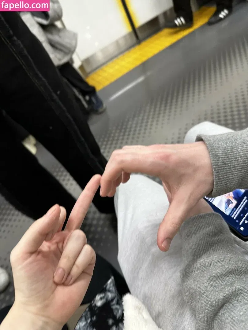 Rainhoe Onlyfans Photo Gallery 