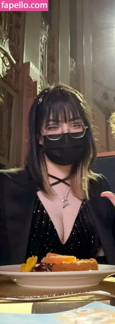 Rainhoe Onlyfans Photo Gallery 