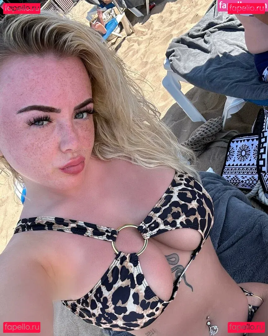 shannoncrombiee Onlyfans Photo Gallery 