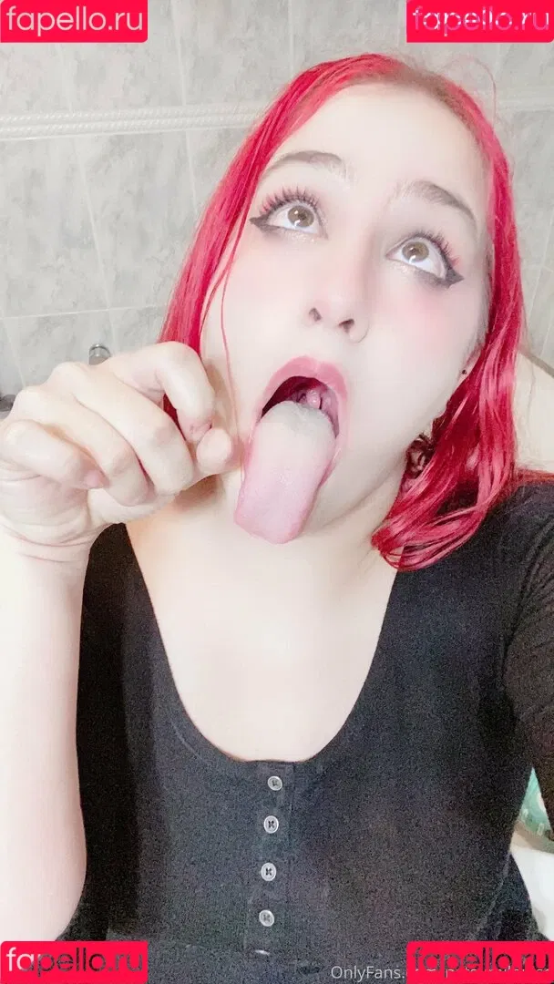 kombinichan Onlyfans Photo Gallery 