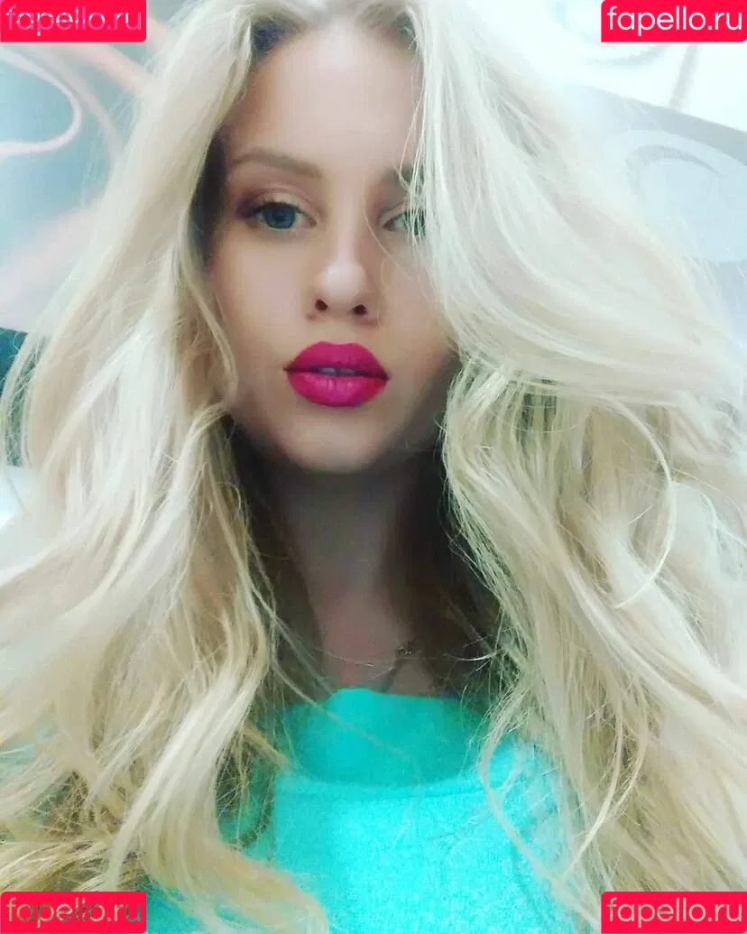 Olga Velichko Onlyfans Photo Gallery 
