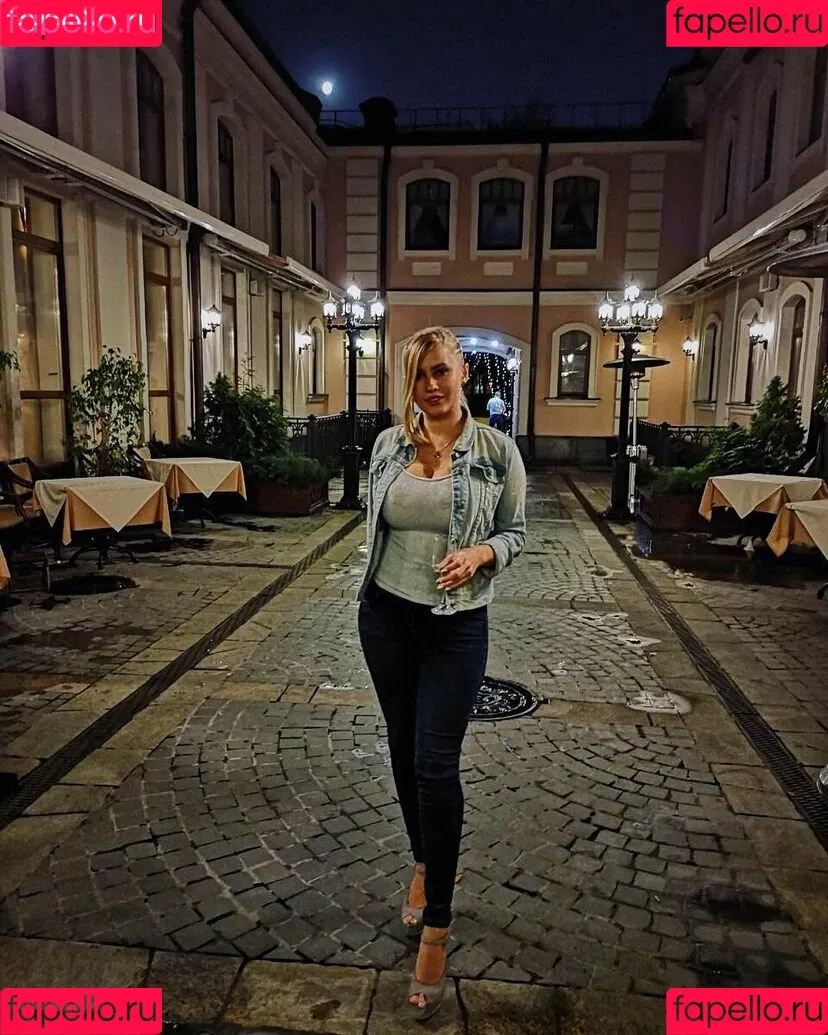 Olga Velichko Onlyfans Photo Gallery 
