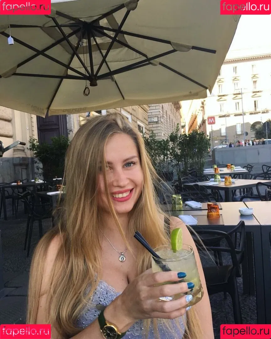 Olga Velichko Onlyfans Photo Gallery 