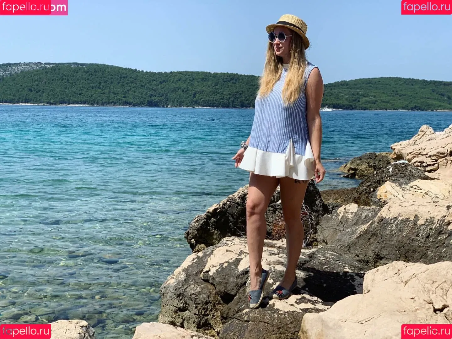 Olga Velichko Onlyfans Photo Gallery 