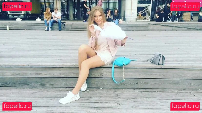 Olga Velichko Onlyfans Photo Gallery 