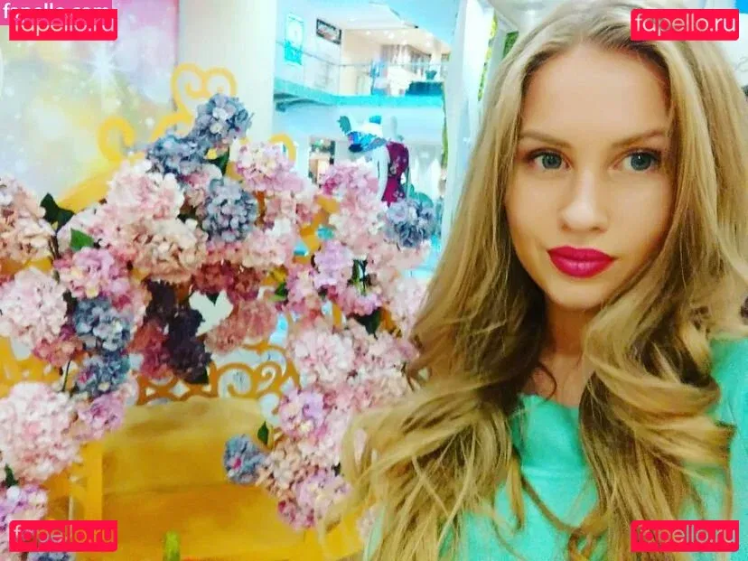 Olga Velichko Onlyfans Photo Gallery 